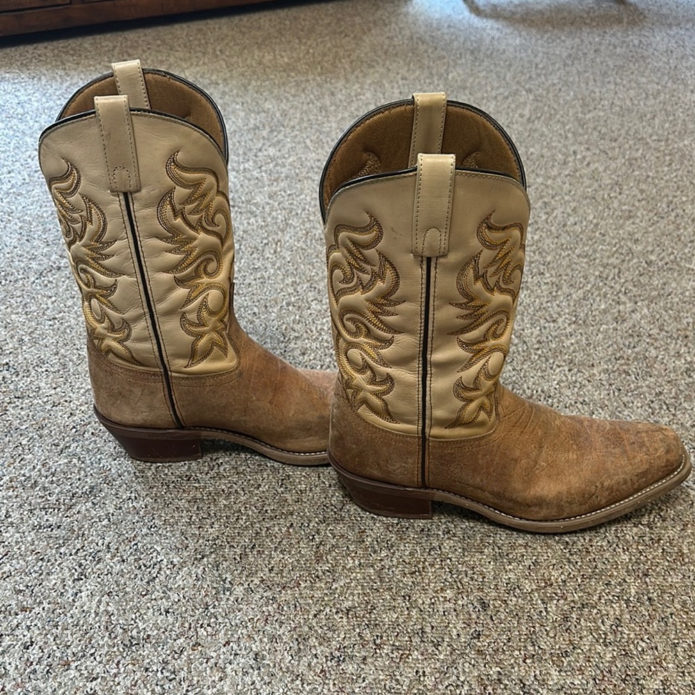 Laredo Tan and Cream Western Cowboy Boots